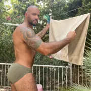 Sultan photo 38, european, curvy, brunette, 188 cm, 93 kg, Hong Kong