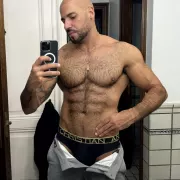 Sultan photo 5, european, curvy, brunette, 188 cm, 93 kg, Hong Kong