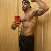 Sultan photo 6, european, curvy, brunette, 188 cm, 93 kg, Hong Kong