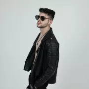 Theo photo 9, latina, slim, brunette, 180 cm, 61 kg, Hong Kong