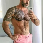 Theodoros photo 2, european, curvy, brunette, 180 cm, 90 kg, Hong Kong