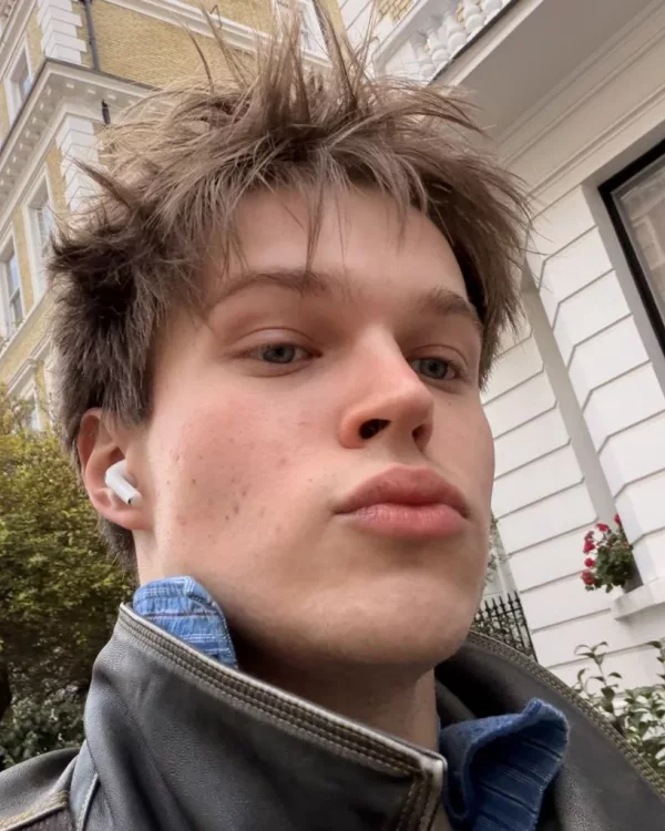 Thomas photo 1, european, average, brunette, 183 cm, 72 kg, Hong Kong