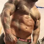 Titan photo 10, european, curvy, brunette, 178 cm, 100 kg, Hong Kong