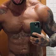 Tomas photo 8, latina, curvy, brunette, 180 cm, 95 kg, Hong Kong