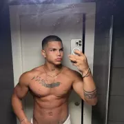 Tommy photo 2, latina, curvy, black hair, 180 cm, 93 kg, Hong Kong