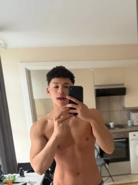 Tonny photo 1, latina, average, brunette, 185 cm, 72 kg, Hong Kong