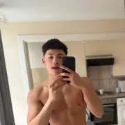 Tonny photo 1, latina, average, brunette, 185 cm, 72 kg, Hong Kong