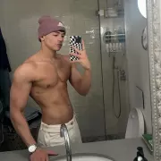 Tonny photo 4, latina, average, brunette, 185 cm, 72 kg, Hong Kong