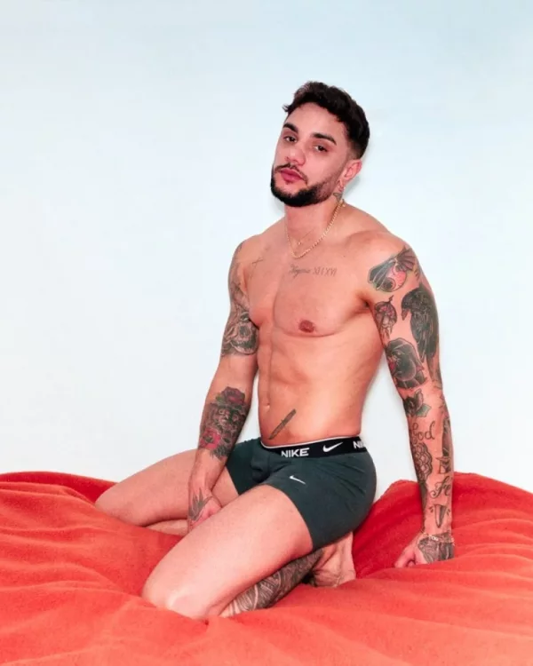 Tristan photo 1, european, athletic, black hair, 175 cm, 72 kg, Hong Kong