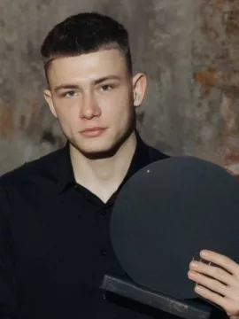 Tyler photo 1, latina, average, brunette, 185 cm, 68 kg, Hong Kong