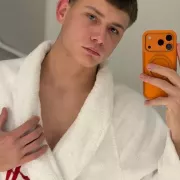 Tyler photo 4, latina, average, brunette, 185 cm, 68 kg, Hong Kong
