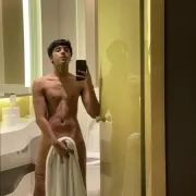 Valentino photo 35, latina, average, black hair, 178 cm, 65 kg, Hong Kong