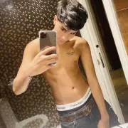 Valentino photo 39, latina, average, black hair, 178 cm, 65 kg, Hong Kong