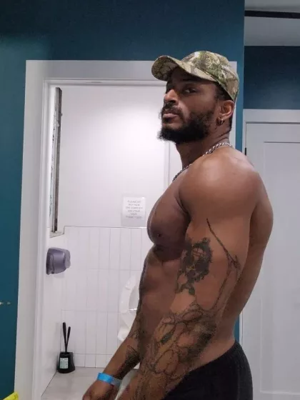 Vance photo 1, mixed, curvy, black hair, 188 cm, 100 kg, Hong Kong