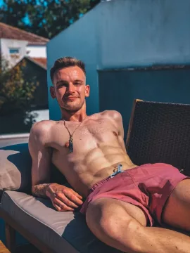 Vernon photo 1, european, average, brunette, 190 cm, 77 kg, Hong Kong