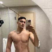 Vicente photo 2, latina, average, black hair, 185 cm, 77 kg, Hong Kong