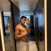 Vicente photo 6, latina, average, black hair, 185 cm, 77 kg, Hong Kong