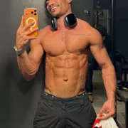 Vidal photo 28, latina, athletic, black hair, 175 cm, 74 kg, Hong Kong