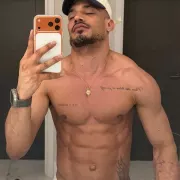 Vidal photo 3, latina, athletic, black hair, 175 cm, 74 kg, Hong Kong