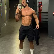 Vidal photo 30, latina, athletic, black hair, 175 cm, 74 kg, Hong Kong