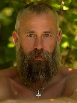 Viking photo 1, european, curvy, brunette, 183 cm, 95 kg, Hong Kong