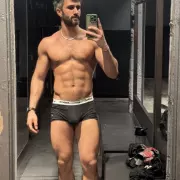 Vizallati photo 13, european, athletic, brunette, 175 cm, 72 kg, Hong Kong