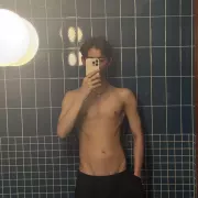 Votchel photo 6, mixed, slim, black hair, 185 cm, 63 kg, Hong Kong