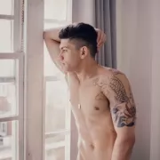 Zac photo 30, latina, curvy, black hair, 178 cm, 83 kg, Hong Kong
