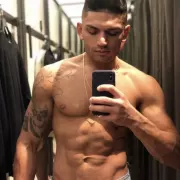Zac photo 5, latina, curvy, black hair, 178 cm, 83 kg, Hong Kong