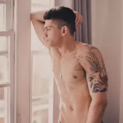 Zac photo 6, latina, curvy, black hair, 178 cm, 83 kg, Hong Kong