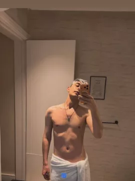 Zarussi photo 1, european, average, blonde hair, 180 cm, 65 kg, Hong Kong