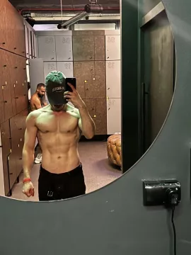 Zayn photo 1, european, athletic, black hair, 175 cm, 70 kg, Hong Kong