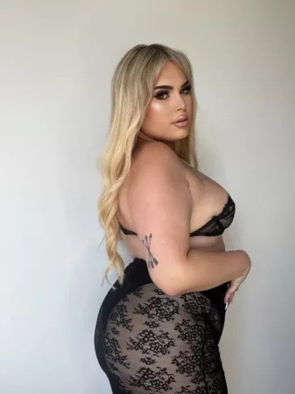 Ally photo 1, european, curvy, brunette, 180 cm, 110 kg, Large bust, Hong Kong