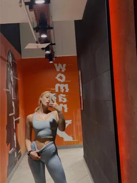 Gina Lina photo 1, european, athletic, blonde hair, 170 cm, 57 kg, Medium bust, Hong Kong