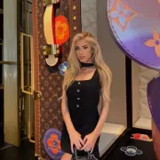 Angell photo 5, latina, average, blonde hair, 161 cm, 52 kg, Small bust, Hong Kong