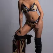 Eva photo 82, asian, average, black hair, 174 cm, 68 kg, Medium bust, Hong Kong