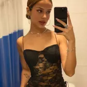Gia photo 3, latina, average, blonde hair, 161 cm, 56 kg, Small bust, Hong Kong