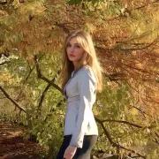 Ivette photo 4, european, average, blonde hair, 167 cm, 56 kg, Small bust, Hong Kong