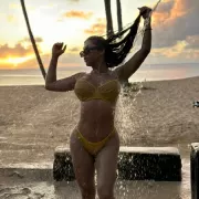 Jane photo 8, asian, curvy, black hair, 161 cm, 68 kg, Large bust, Hong Kong