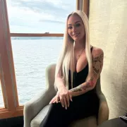 Kelsey photo 48, european, curvy, blonde hair, 170 cm, 77 kg, Large bust, Hong Kong