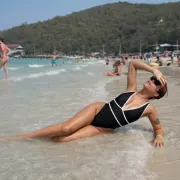 Lucy photo 2, asian, slim, brunette, 167 cm, 49 kg, Medium bust, Hong Kong